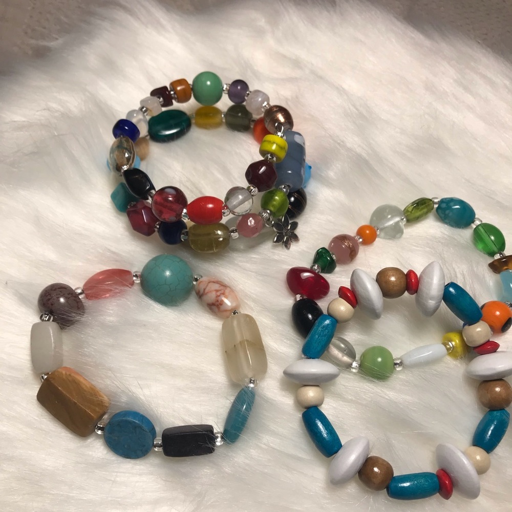 Beautiful bracelets, different colors.